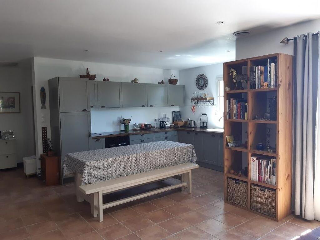 Armen Villa Vezenobres Buitenkant foto